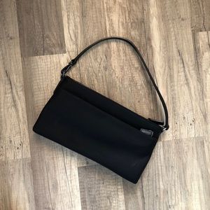 Small COACH purse/wristlet